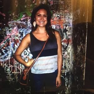 Meet your Posher, Danielle